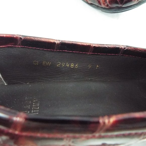 Stuart Weitzman Women's Croc Embossed Patent Leather Loafer with Buckle Size 9 - Picture 7 of 8